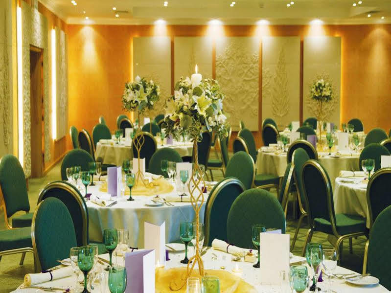Regency Park Hotel, Health Club & 4* Thatcham